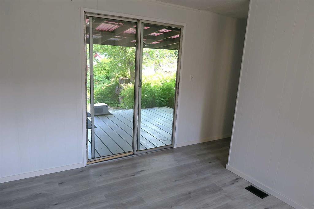 Third View of 207 4 Street NW, NONE, Sundre, Alberta, T0M 1X0