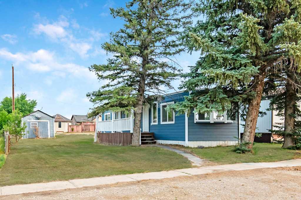 225 2 Avenue N, A2330623, Alberta,