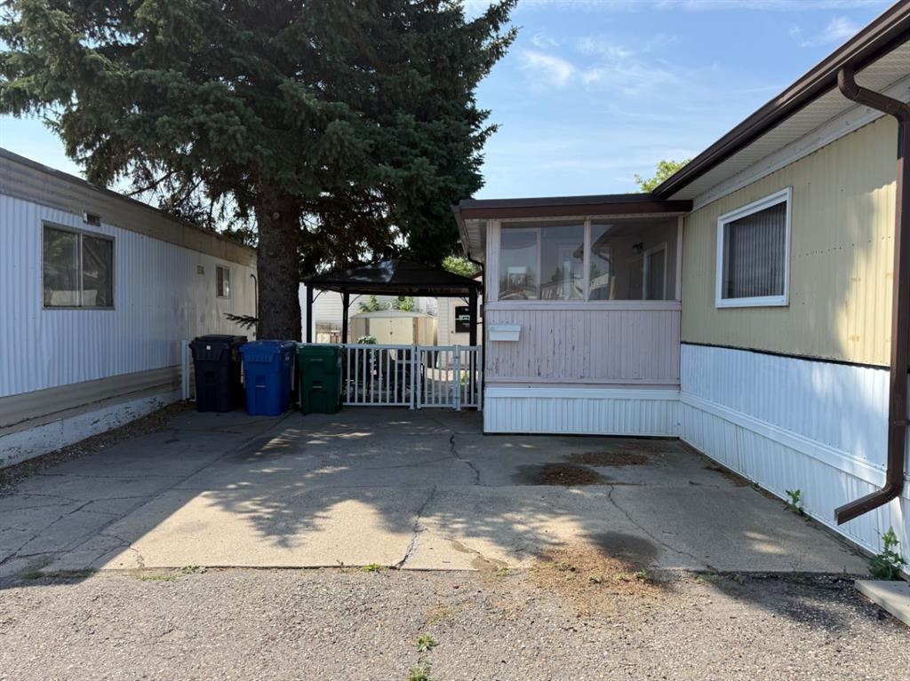 Fourth View of 104, 1410 43 Street S, Lakeview, Lethbridge, Alberta, T1K 3S5