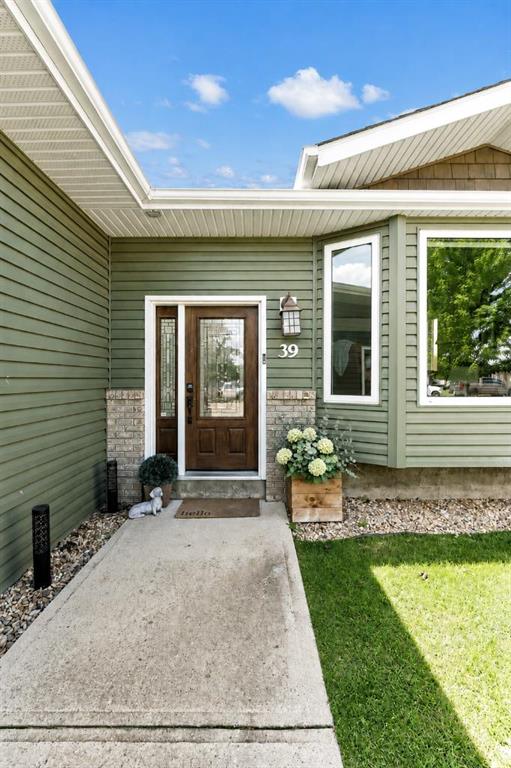 Fifth View of 39 Parkland Close E, Parkland, Brooks, Alberta, T1R 0M2