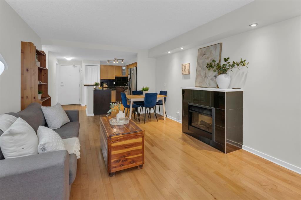 Fifth View of 204, 728 3 Avenue NW, Sunnyside, Calgary, Alberta, T2N 0J1