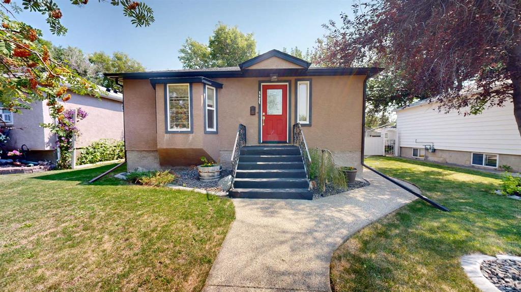 1129 20 Street S, A2330781, Alberta,