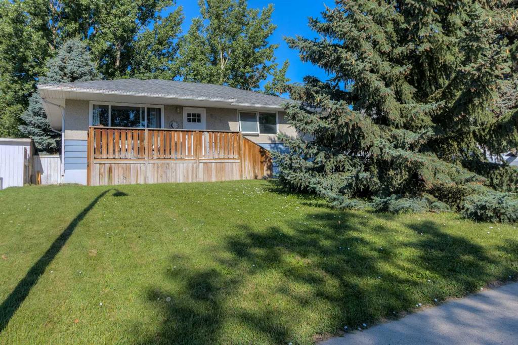 Third View of 830 9 Street N, Senator Buchanan, Lethbridge, Alberta, T1H1Z5