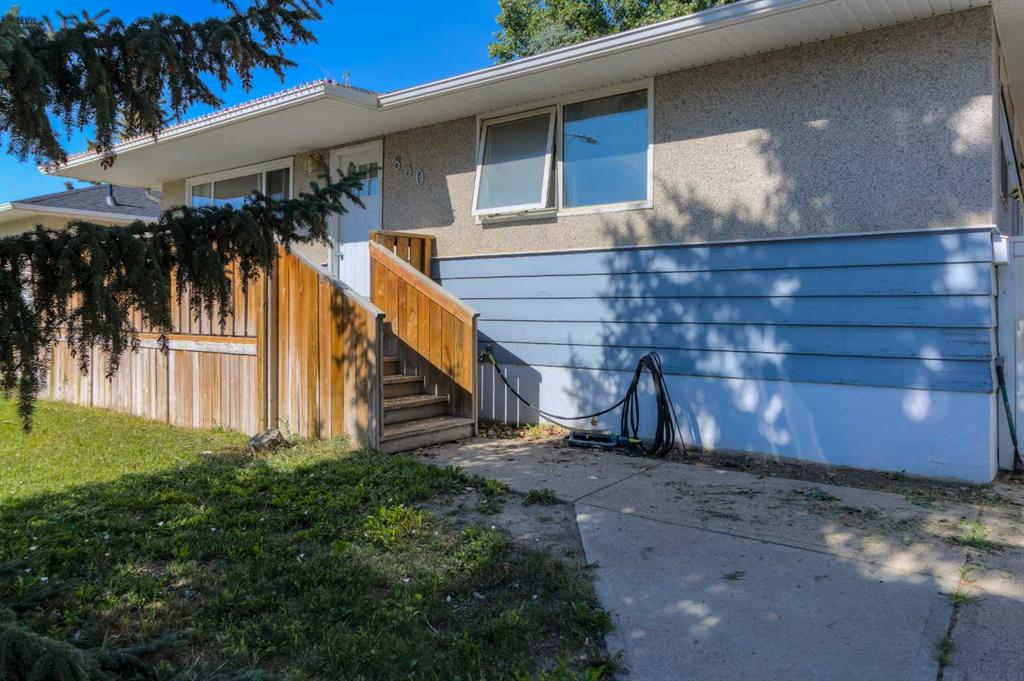 Fourth View of 830 9 Street N, Senator Buchanan, Lethbridge, Alberta, T1H1Z5