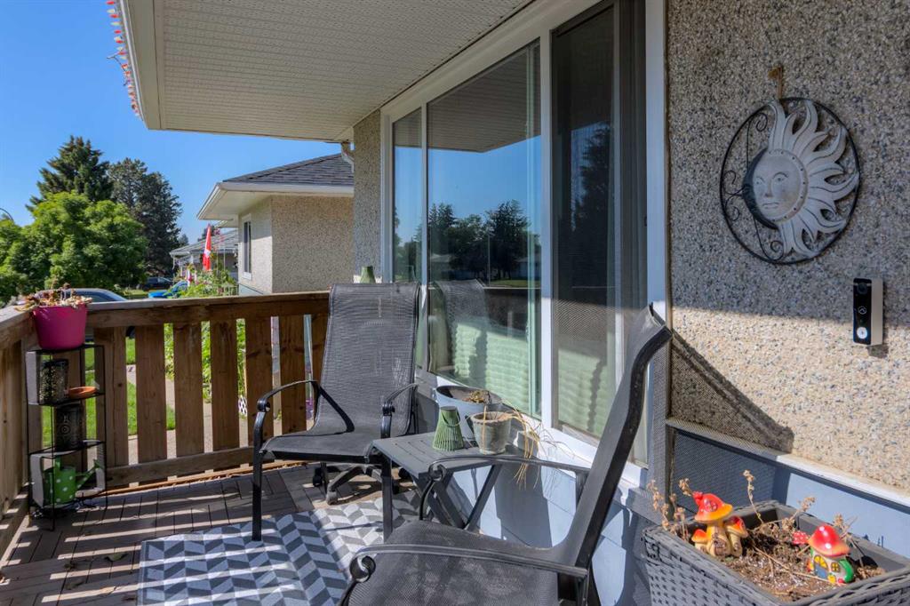 Fifth View of 830 9 Street N, Senator Buchanan, Lethbridge, Alberta, T1H1Z5