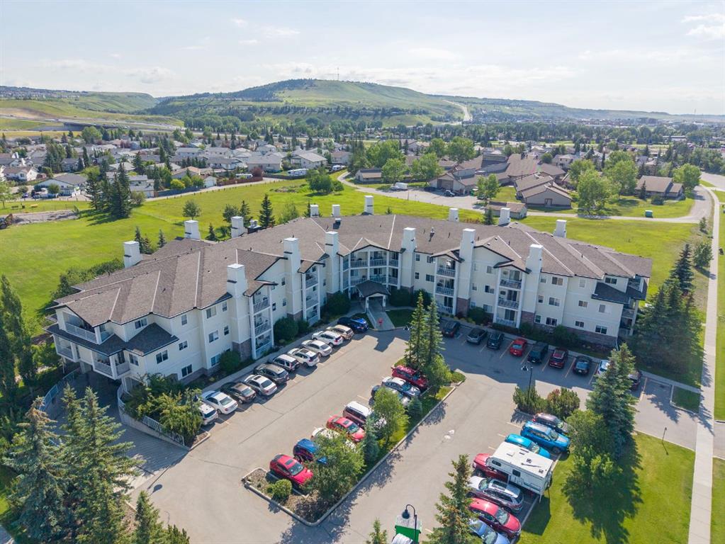 207, 72 Quigley Drive , A2330882, Alberta,