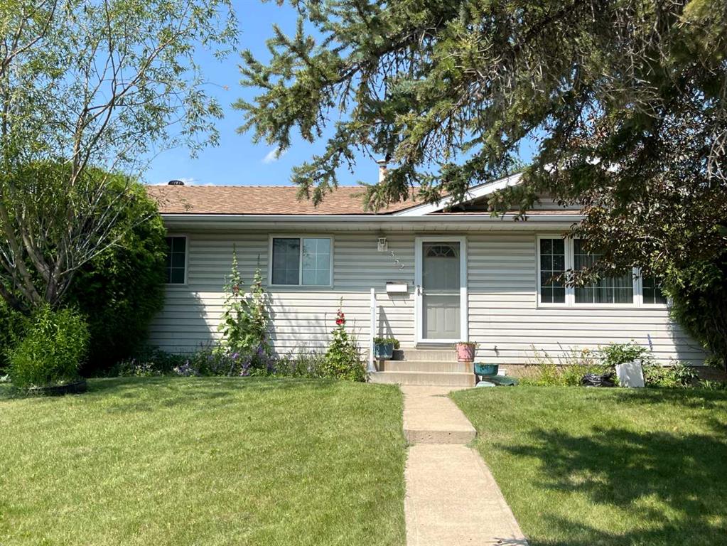 MLS® listing #114298490 for sale located at 352 Malvern Close NE