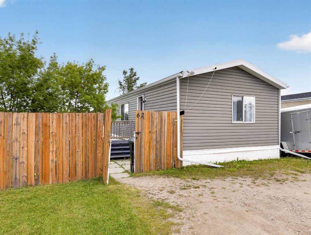 Third View of 62 Highfield Close , NONE, Carstairs, Alberta, T0M0N0