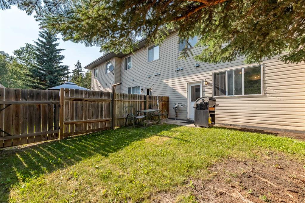 Third View of 3, 4406 46 Avenue , Palo, Sylvan Lake, Alberta, T4S 1W7