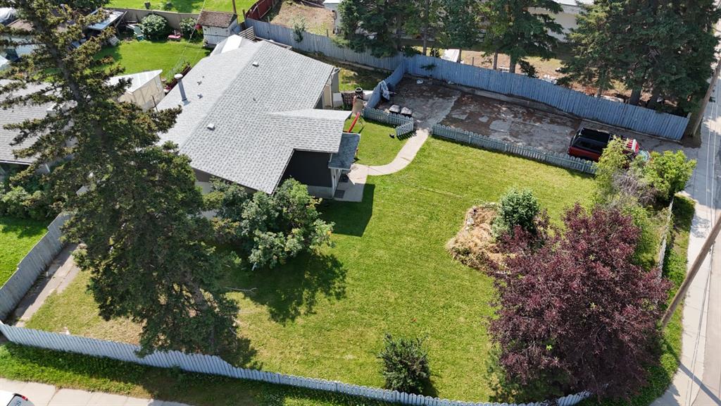 Fifth View of A & B, 110 MASKUTA Drive , Hardisty, Hinton, Alberta, T7V1E7