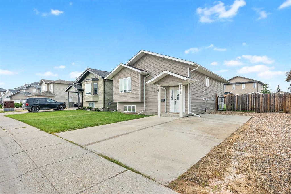 Second View of 7208 40 Street , Parkview Estates, Lloydminster, Alberta, T9V 2K7