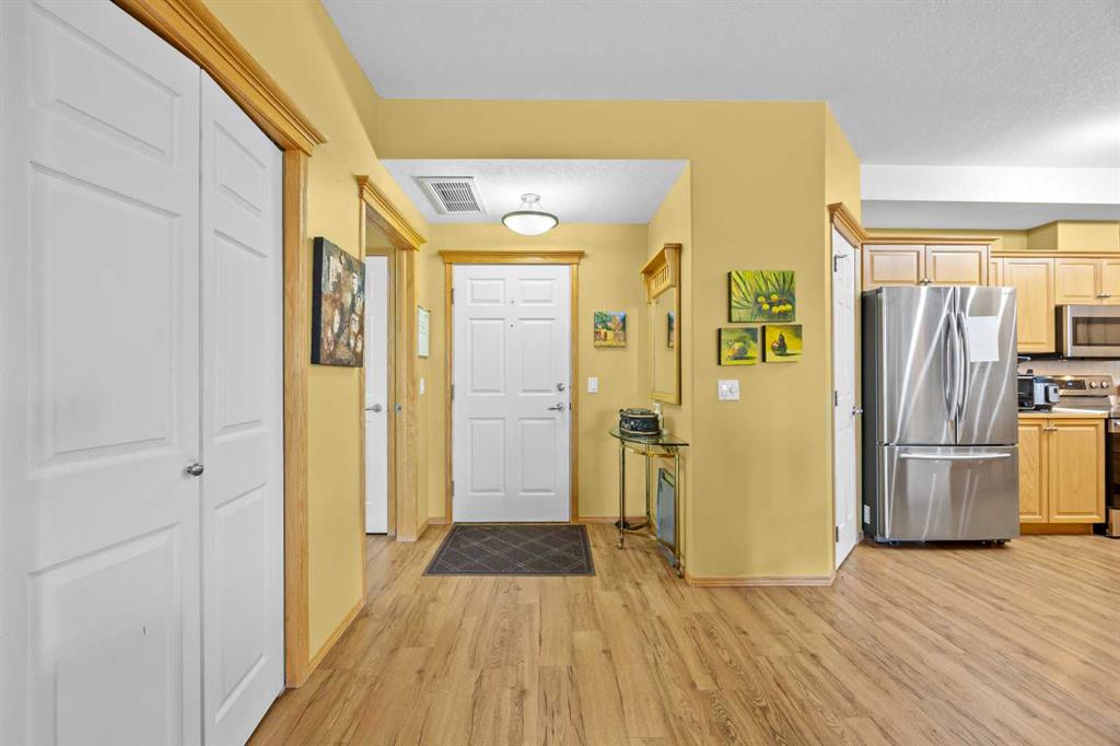 Third View of 225, 15 Everstone Drive SW, Evergreen, Calgary, Alberta, T2Y5B5