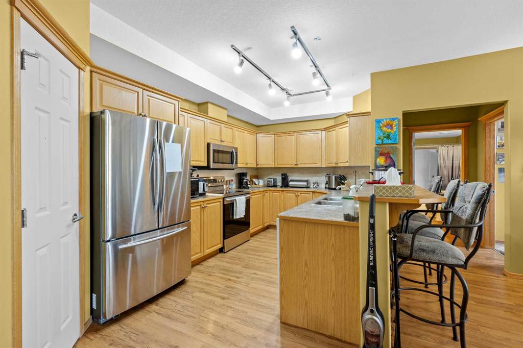 Fourth View of 225, 15 Everstone Drive SW, Evergreen, Calgary, Alberta, T2Y5B5