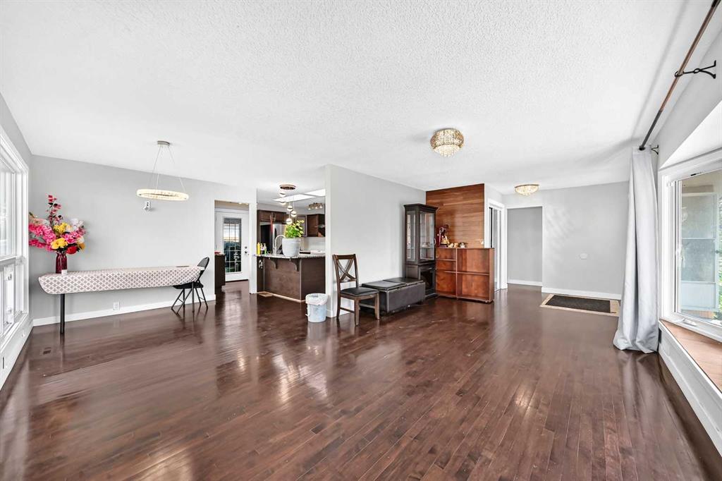 Fourth View of 6016 18 Avenue NE, Pineridge, Calgary, Alberta, T1Y 1P1