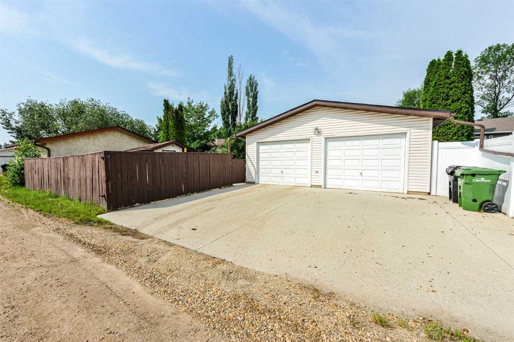 Fourth View of 4207 67 Street , Westmount, Camrose, Alberta, T4V 3M4