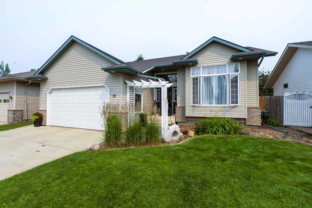 19 Royal Crescent , A2331269, Alberta,