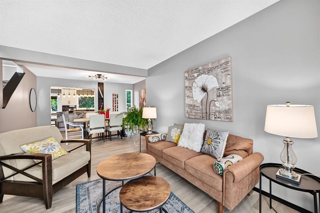 Fifth View of 81 Sandalwood Court NW, Sandstone Valley, Calgary, Alberta, T3K 4B7