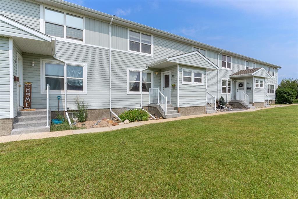 Fourth View of 36 Poplar Crescent  , NONE, Springbrook, Alberta, T4S 1V3