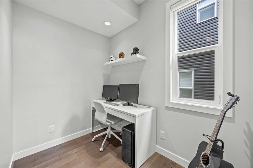 Fifth View of 238 Nolancrest Heights NW, Nolan Hill, Calgary, Alberta, T3R0V8