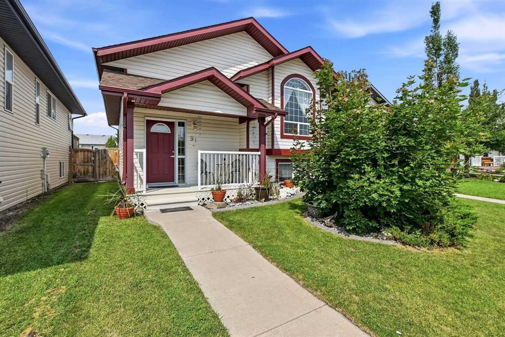 Third View of 91 Doherty Close , Devonshire, Red Deer, Alberta, T4R 3G1