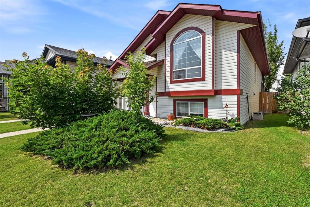 Fourth View of 91 Doherty Close , Devonshire, Red Deer, Alberta, T4R 3G1