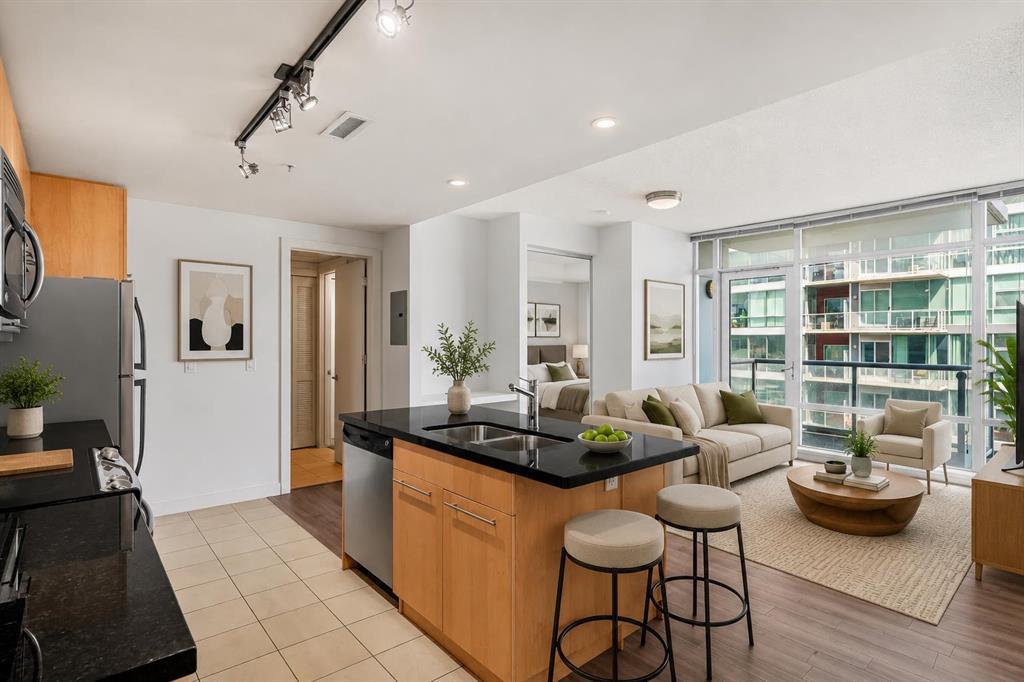 Second View of 1407, 215 13 Avenue SW, Beltline, Calgary, Alberta, T2R 0V6