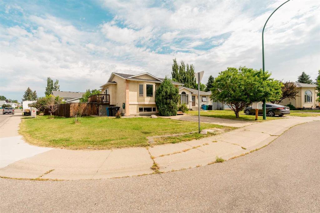 194 Mt Blakiston Road W, A2331364, Alberta,