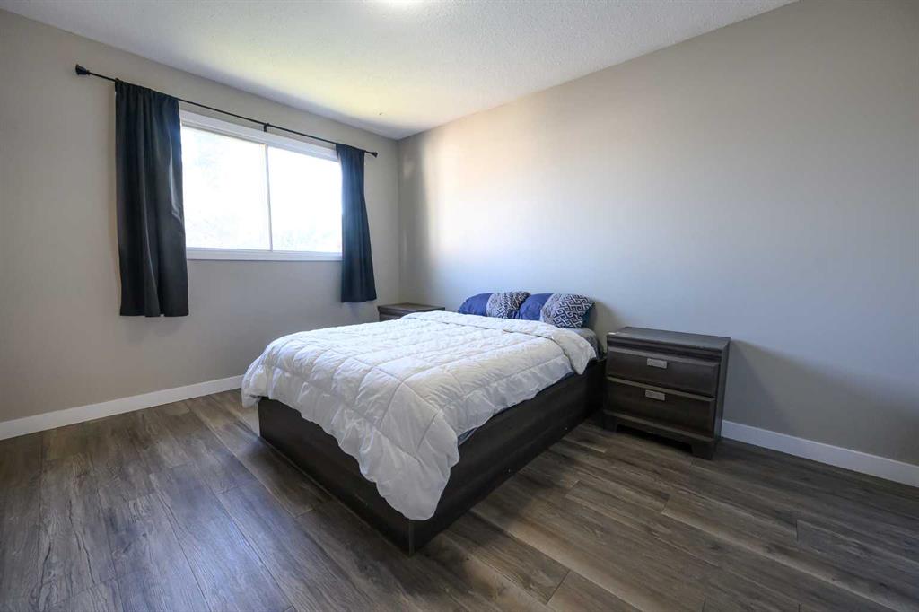 Third View of 9413 123 Avenue , Crystal Ridge, Grande Prairie, Alberta, T8V5Y4