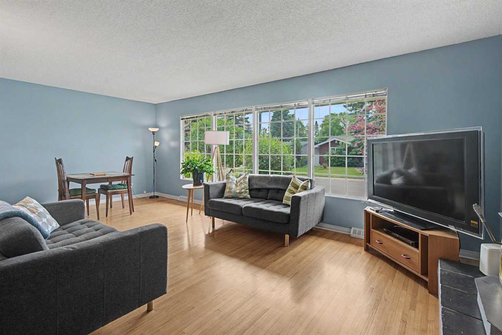 Third View of 508 99 Avenue SE, Willow Park, Calgary, Alberta, T2J 0K2
