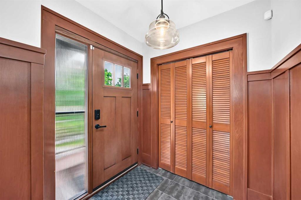 Fifth View of 226 Superior Avenue SW, Scarboro, Calgary, Alberta, T3C 2H9