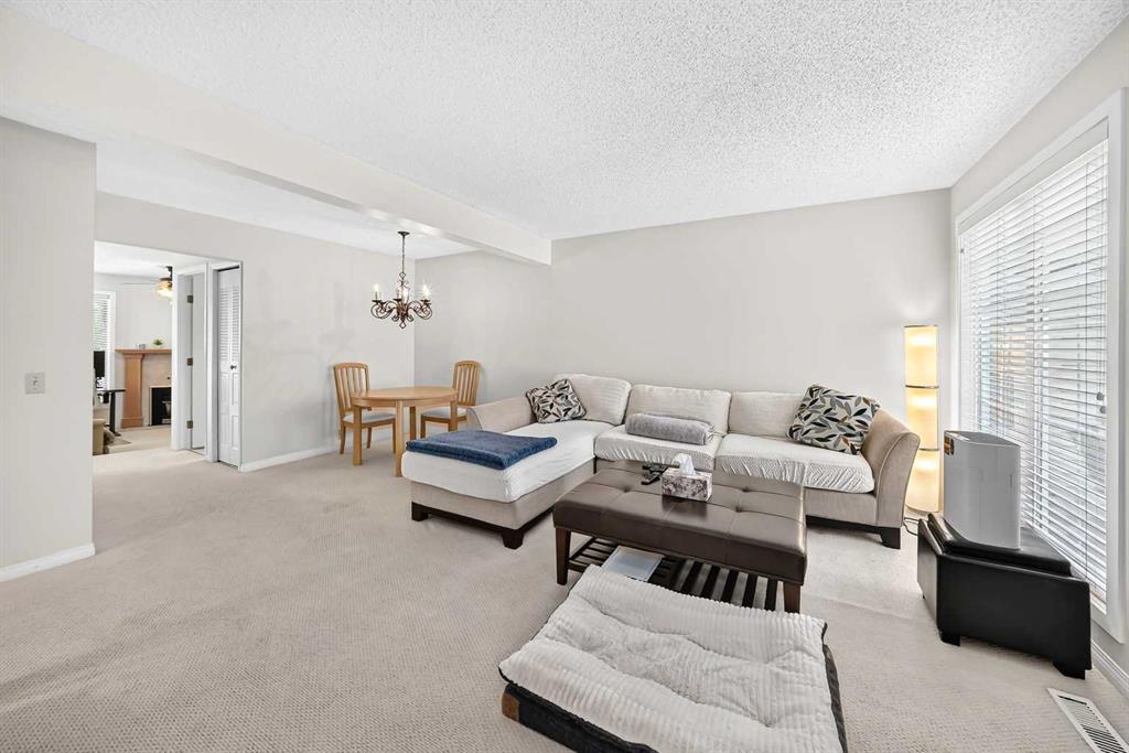 Fifth View of 371 Point Mckay Gardens NW, Point McKay, Calgary, Alberta, T3B 5C1
