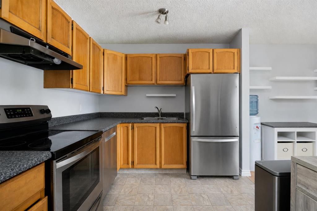 Fifth View of 122 Bird Crescent , Thickwood, Fort McMurray, Alberta, T9H 4T2