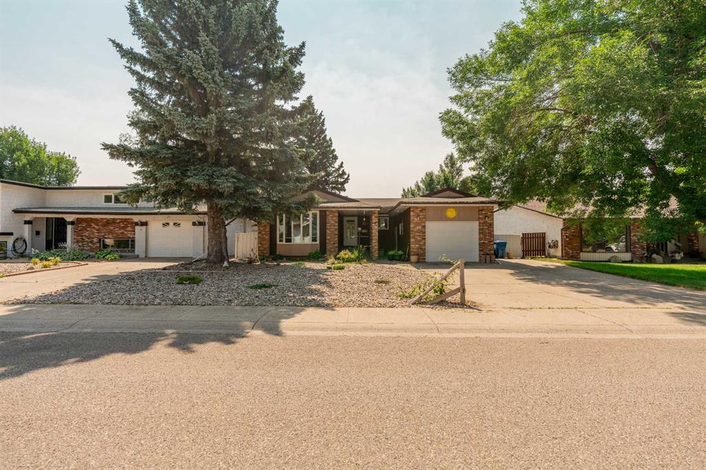 42 Honeysuckle Road N, A2331651, Alberta,