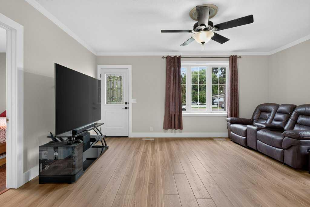 Fourth View of 5202 57 Avenue , NONE, Olds, Alberta, T4H1J3