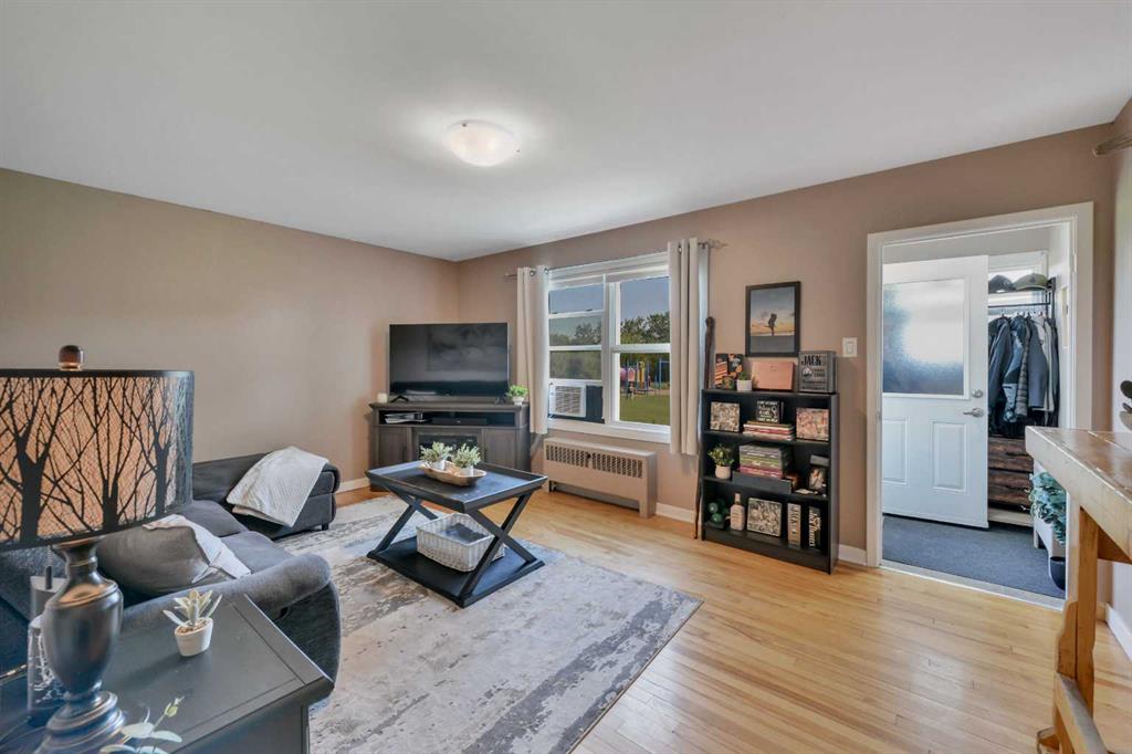 Fifth View of 37 Poplar Crescent , NONE, Springbrook, Alberta, T4S 1V3