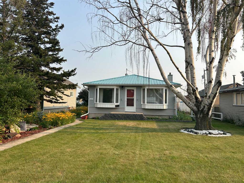 315 3 Avenue N, A2331674, Alberta,