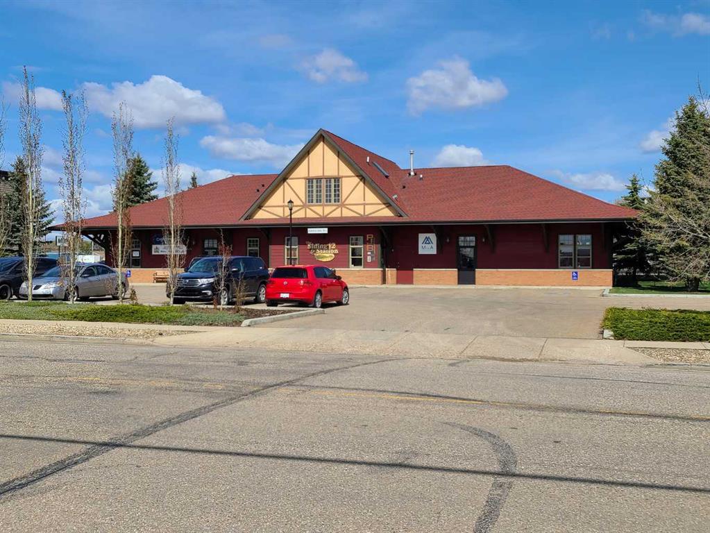 104, 4892 46 Street , A2331728, Alberta,