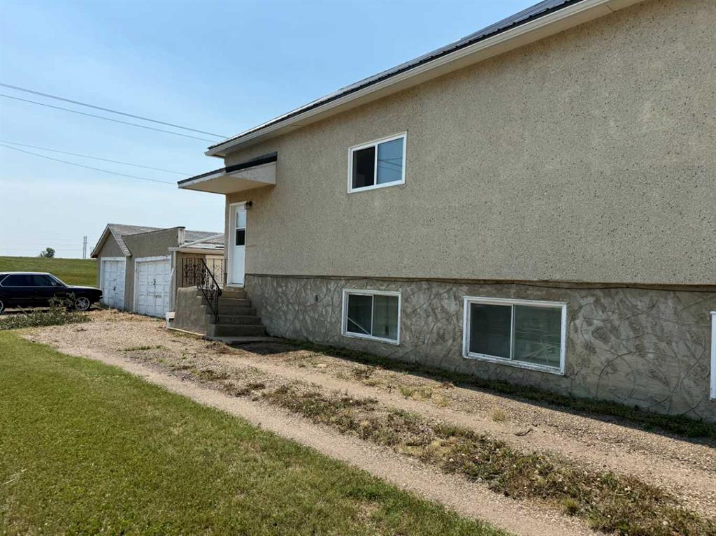 Fourth View of 3 Oak Avenue W, Sunnylea, Brooks, Alberta, T1R 0A3