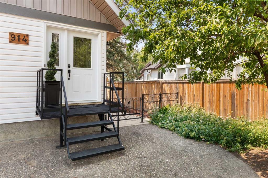 Fourth View of 914 3 Street SW, NONE, Redcliff, Alberta, T0J 2P0