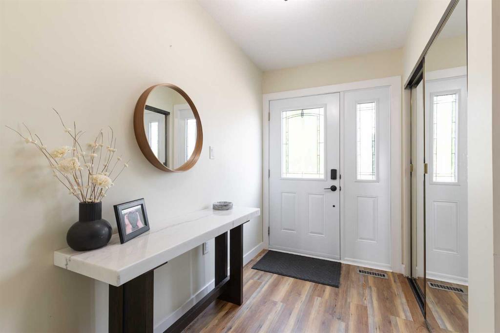 Fifth View of 914 3 Street SW, NONE, Redcliff, Alberta, T0J 2P0