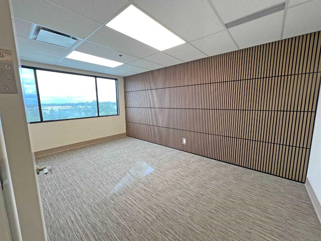 Third View of 307, 4014 Macleod Trail S, Manchester, Calgary, Alberta, T2H1X5