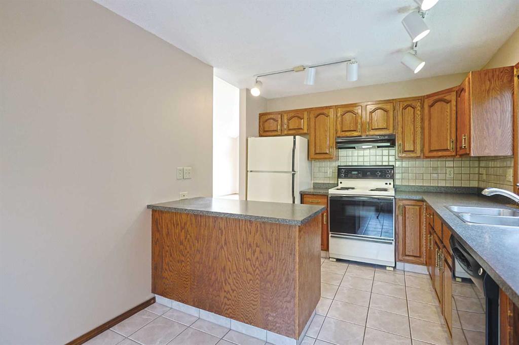 Fourth View of 52 Edgeland Road NW, Edgemont, Calgary, Alberta, T3A 2Y4