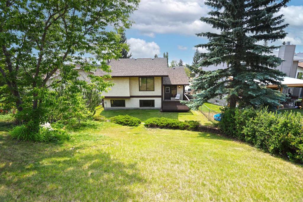 Fifth View of 52 Edgeland Road NW, Edgemont, Calgary, Alberta, T3A 2Y4
