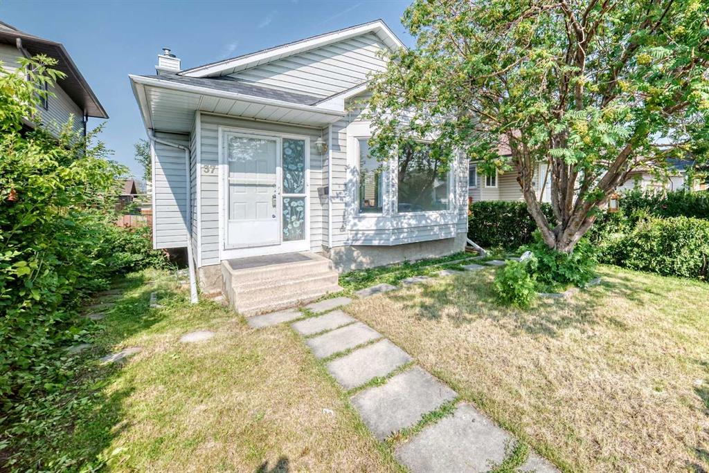 Second View of 37 Martingrove Way NE, Martindale, Calgary, Alberta, T3J 2T2