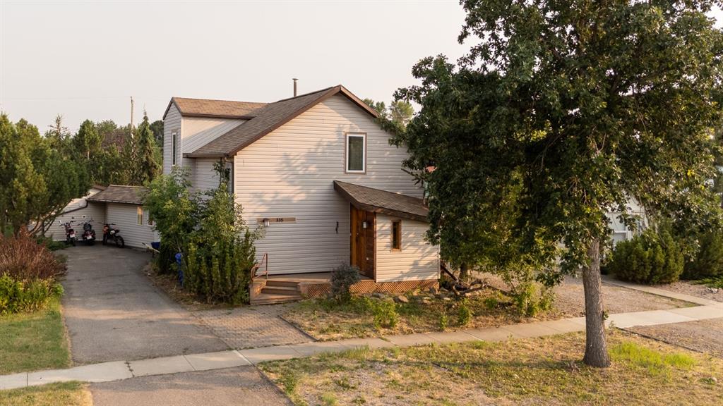335 50 Avenue W, A2331892, Alberta,