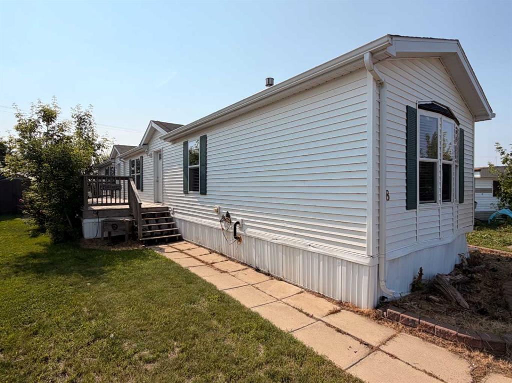 18, 1609 14 Street , A2331893, Alberta,