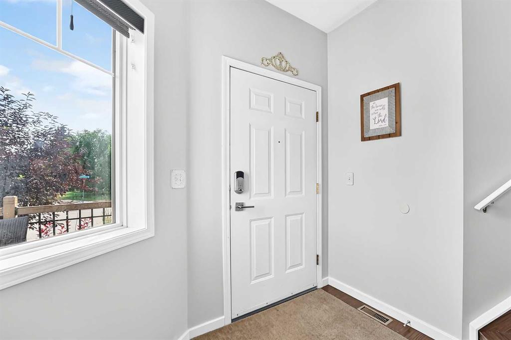 Fourth View of 32 Meadowpark Place , NONE, Carstairs, Alberta, T0M0N0