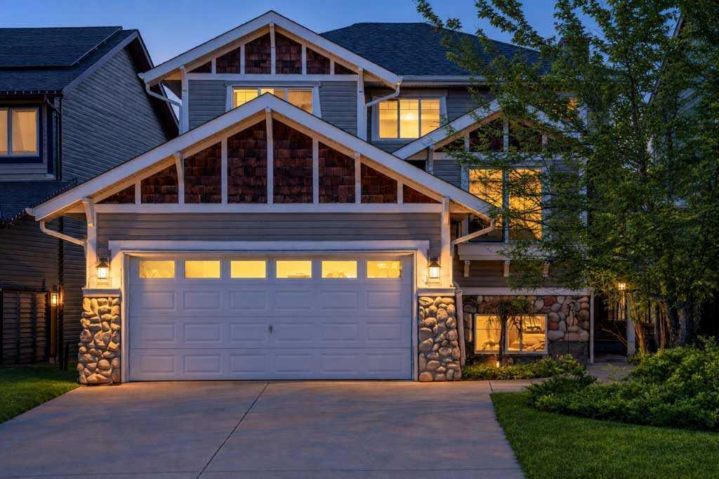 Second View of 40 Cougar Ridge Heights SW, Cougar Ridge, Calgary, Alberta, T3H 4X5