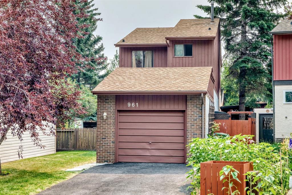 Third View of 961 Ranchview Crescent NW, Ranchlands, Calgary, Alberta, T3G1A4