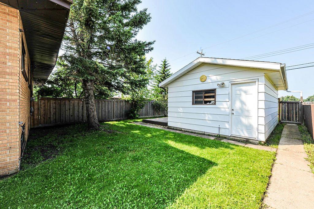 Third View of 88, Mount Pleasant Drive  , Mount Pleasant, Camrose, Alberta, T4V 2M6